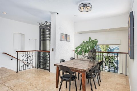 Villa ou maison à louer à Gulfport, Floride: 3 chambres, 314.1 m2 № 2125855 - photo 12