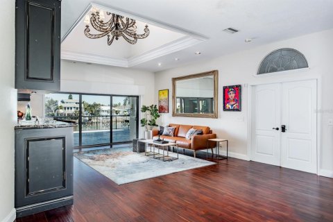 Villa ou maison à louer à Gulfport, Floride: 3 chambres, 314.1 m2 № 2125855 - photo 13