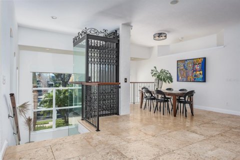 Villa ou maison à louer à Gulfport, Floride: 3 chambres, 314.1 m2 № 2125855 - photo 11