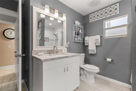 Duplex à vendre à Bradenton, Floride: 5 chambres, 193.33 m2 № 1883299 - photo 18