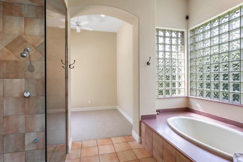 House in Palm Beach Gardens, Florida 4 bedrooms, 477.15 sq.m. № 2244988 - photo 13