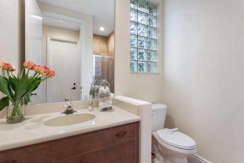 House in Palm Beach Gardens, Florida 4 bedrooms, 477.15 sq.m. № 2244988 - photo 18