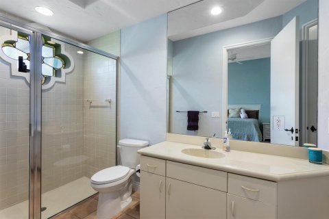 House in Palm Beach Gardens, Florida 4 bedrooms, 477.15 sq.m. № 2244988 - photo 16