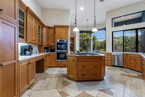 House in Palm Beach Gardens, Florida 4 bedrooms, 477.15 sq.m. № 2244988 - photo 3