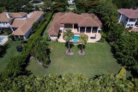 House in Palm Beach Gardens, Florida 4 bedrooms, 477.15 sq.m. № 2244988 - photo 30