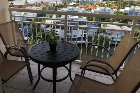 Condominio en alquiler en Sunny Isles Beach, Florida, 1 dormitorio, 64.57 m2 № 2031544 - foto 13