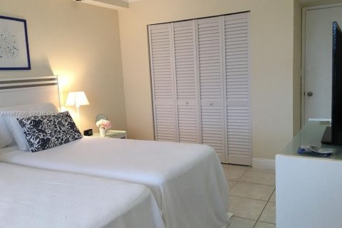 Condominio en alquiler en Sunny Isles Beach, Florida, 1 dormitorio, 64.57 m2 № 2031544 - foto 6