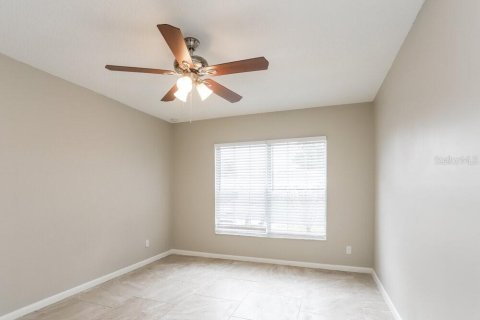 Casa en alquiler en Valrico, Florida, 3 dormitorios, 115.57 m2 № 1885074 - foto 5