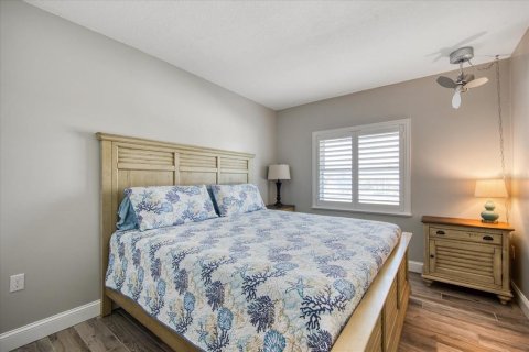 Condominio en venta en Redington Shores, Florida, 2 dormitorios, 99.41 m2 № 1826151 - foto 21