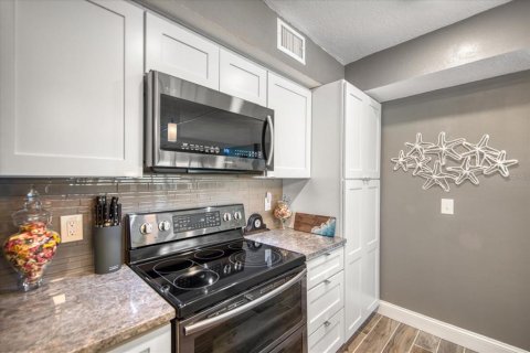 Condominio en venta en Redington Shores, Florida, 2 dormitorios, 99.41 m2 № 1826151 - foto 5