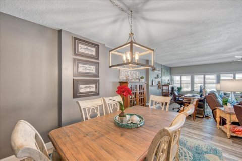Condominio en venta en Redington Shores, Florida, 2 dormitorios, 99.41 m2 № 1826151 - foto 13