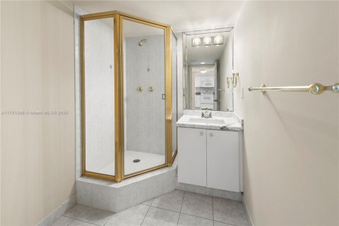 Condominio en venta en Miami Beach, Florida, 1 dormitorio, 78.78 m2 № 2036765 - foto 20