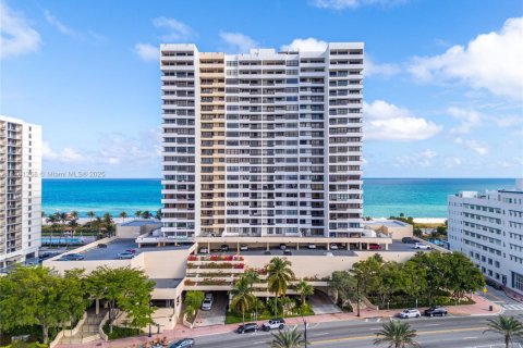 Condominio en venta en Miami Beach, Florida, 1 dormitorio, 78.78 m2 № 2036765 - foto 28