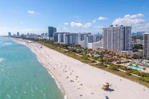Condominio en venta en Miami Beach, Florida, 1 dormitorio, 78.78 m2 № 2036765 - foto 29