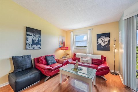 Condo in Holmes Beach, Florida, 2 bedrooms  № 1901193 - photo 10