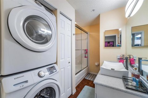 Condo in Holmes Beach, Florida, 2 bedrooms  № 1901193 - photo 19