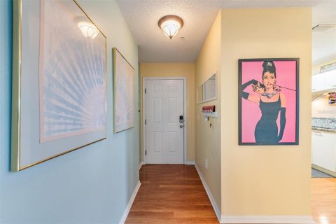 Condo in Holmes Beach, Florida, 2 bedrooms  № 1901193 - photo 5