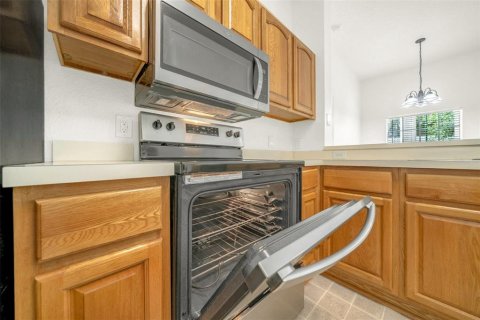 Condo in DeLand, Florida, 2 bedrooms  № 2209269 - photo 26