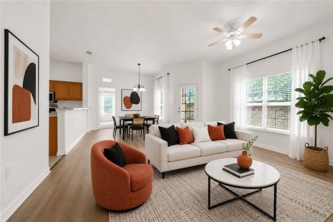 Condo in DeLand, Florida, 2 bedrooms  № 2209269 - photo 6