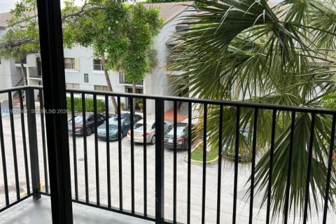 Condominio en alquiler en Hialeah, Florida, 2 dormitorios, 90.67 m2 № 2055824 - foto 21