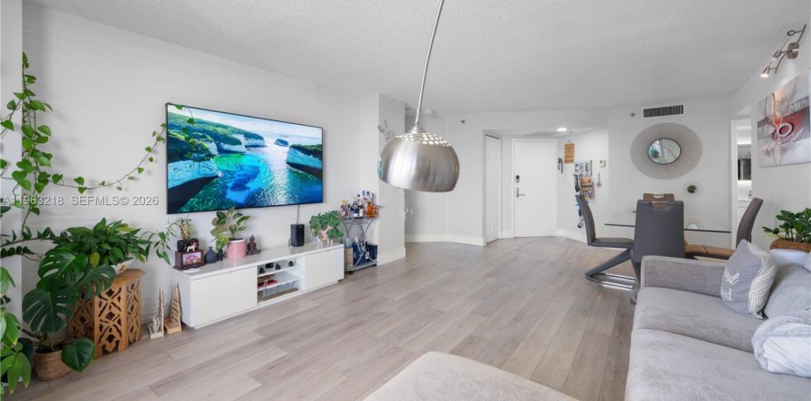 Condo à Aventura, Floride, 3 chambres  № 2025801