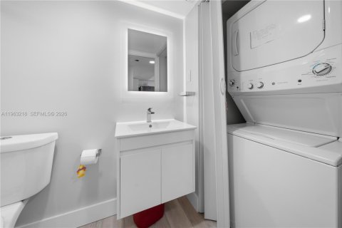 Copropriété à louer à Aventura, Floride: 3 chambres, 126.44 m2 № 2025801 - photo 17