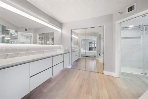 Copropriété à louer à Aventura, Floride: 3 chambres, 126.44 m2 № 2025801 - photo 12