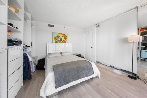 Copropriété à louer à Aventura, Floride: 3 chambres, 126.44 m2 № 2025801 - photo 23