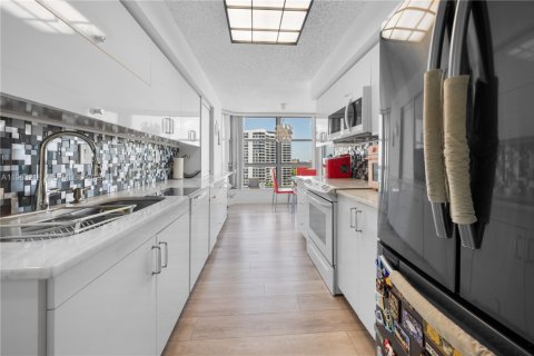 Copropriété à louer à Aventura, Floride: 3 chambres, 126.44 m2 № 2025801 - photo 20