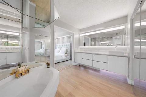 Copropriété à louer à Aventura, Floride: 3 chambres, 126.44 m2 № 2025801 - photo 11