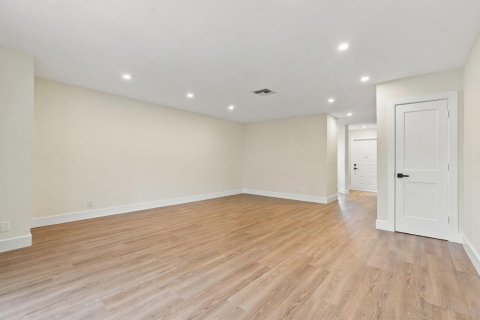 Copropriété à vendre à West Palm Beach, Floride: 2 chambres, 121.05 m2 № 2418053 - photo 7