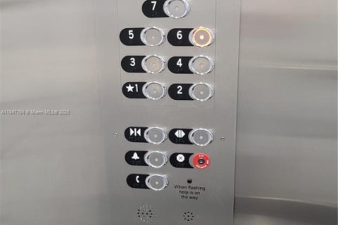 Купить кондоминиум в Майами, Флорида 3 спальни, 156.08м2, № 1850826 - фото 26