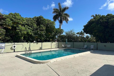 Condominio en venta en West Palm Beach, Florida, 2 dormitorios, 100.43 m2 № 2260222 - foto 4
