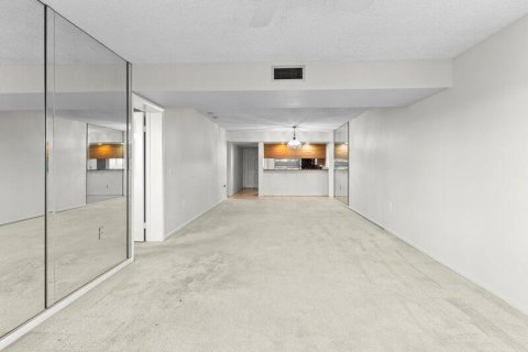 Copropriété à vendre à West Palm Beach, Floride: 2 chambres, 133.97 m2 № 2153670 - photo 13