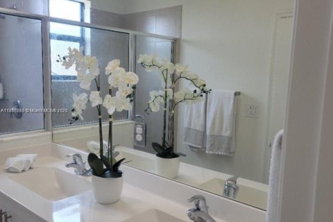 Adosado en alquiler en Miami Gardens, Florida, 4 dormitorios, 193.79 m2 № 1932385 - foto 10