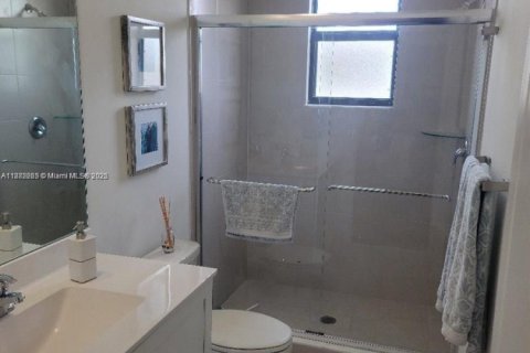 Adosado en alquiler en Miami Gardens, Florida, 4 dormitorios, 193.79 m2 № 1932385 - foto 8