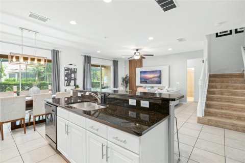 House in Davenport, Florida 6 bedrooms, 337.14 sq.m. № 1350506 - photo 15
