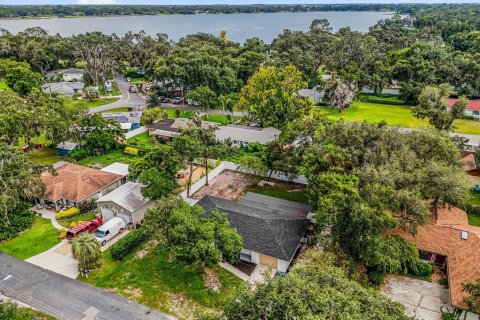 House in Eustis, Florida 3 bedrooms, 147.9 sq.m. № 1918277 - photo 23