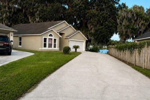 House in Lake Mary, Florida 3 bedrooms, 169.18 sq.m. № 2231199 - photo 2