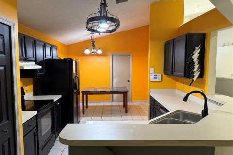 House in Lake Mary, Florida 3 bedrooms, 169.18 sq.m. № 2231199 - photo 3