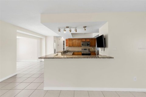 Casa en venta en Tampa, Florida, 4 dormitorios, 180.97 m2 № 2222789 - foto 26