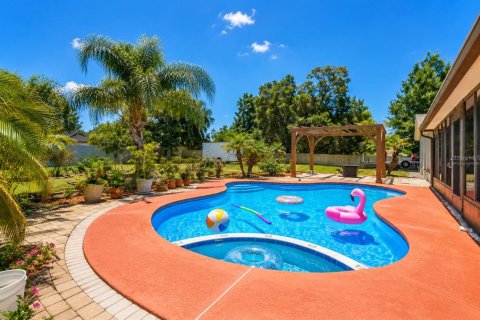 Casa en venta en Tampa, Florida, 4 dormitorios, 180.97 m2 № 2222789 - foto 11