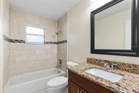 Casa en venta en Tampa, Florida, 4 dormitorios, 180.97 m2 № 2222789 - foto 23