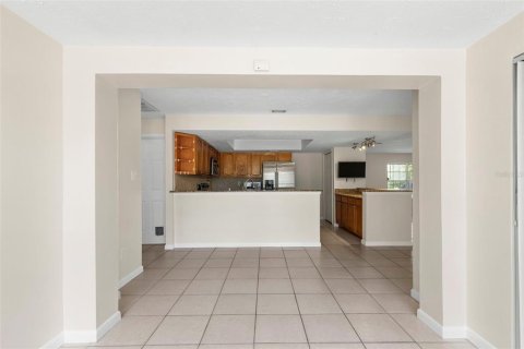 Casa en venta en Tampa, Florida, 4 dormitorios, 180.97 m2 № 2222789 - foto 28