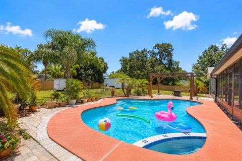 Casa en venta en Tampa, Florida, 4 dormitorios, 180.97 m2 № 2222789 - foto 10