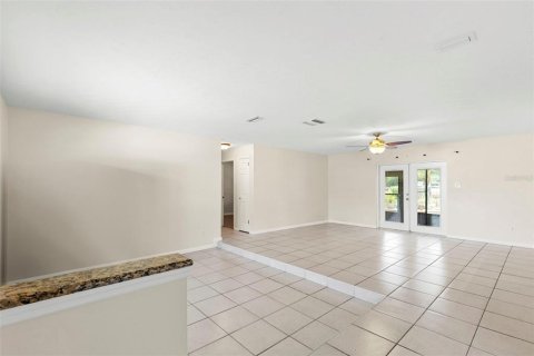 Casa en venta en Tampa, Florida, 4 dormitorios, 180.97 m2 № 2222789 - foto 15