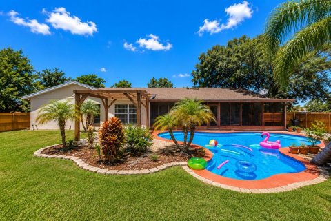 Casa en venta en Tampa, Florida, 4 dormitorios, 180.97 m2 № 2222789 - foto 13