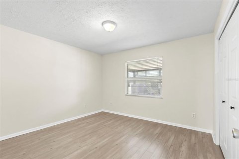 Casa en venta en Tampa, Florida, 4 dormitorios, 180.97 m2 № 2222789 - foto 21