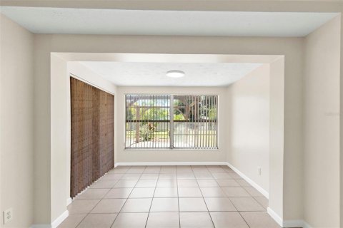 Casa en venta en Tampa, Florida, 4 dormitorios, 180.97 m2 № 2222789 - foto 27