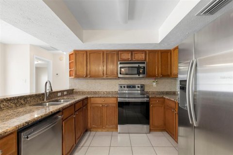 Casa en venta en Tampa, Florida, 4 dormitorios, 180.97 m2 № 2222789 - foto 30